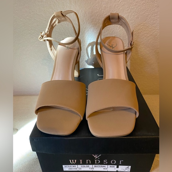 Heels - Picture 2 of 3